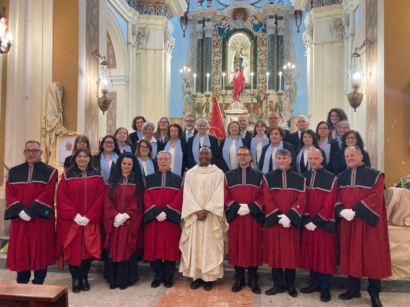 Al momento stai visualizzando Solennità a Sersale: Benedizione del Vessillo dell’Associazione Cavalieri di San  Silvestro