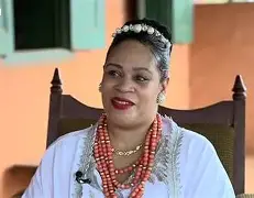 Al momento stai visualizzando CHI E’ Her Majesty Queen Angelique-Monet Gureje-Thompson